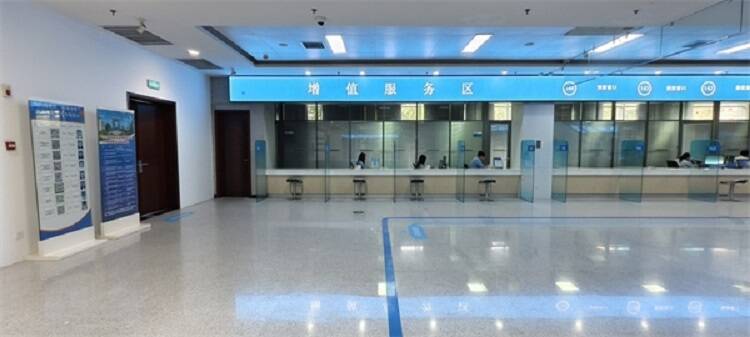 米兰体育网页版烟台高新区政务效劳大厅“硬办理”托起“软效劳”